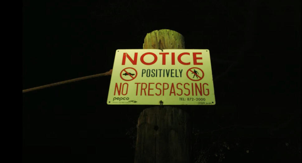 No Trespassing No Trespassing